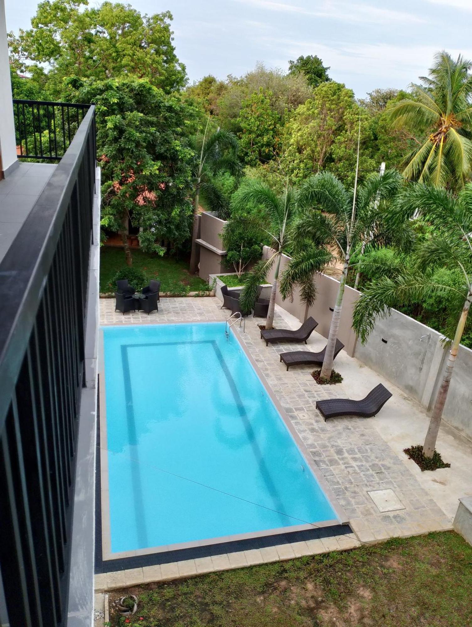 Malindu Yala Gate Hotel Tissamaharama Exterior foto